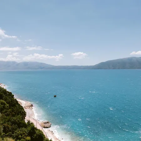Keslin Seaside Premium Appartement *